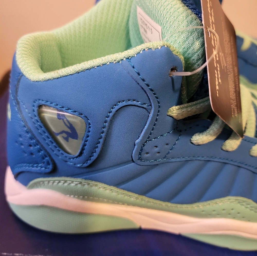 NWT Shaq 1 HOUR SALE!Youth Sneakers. Hurry these will not last. - Picture 5 of 9